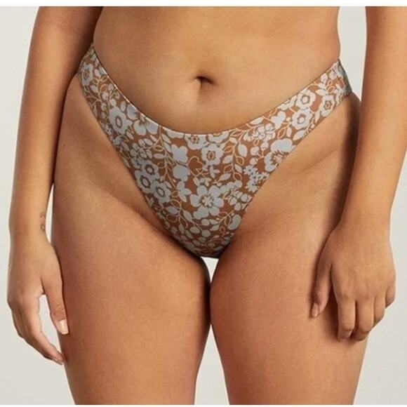 Everlane The Thigh-High Bikini Bottom - Picture 7 of 8